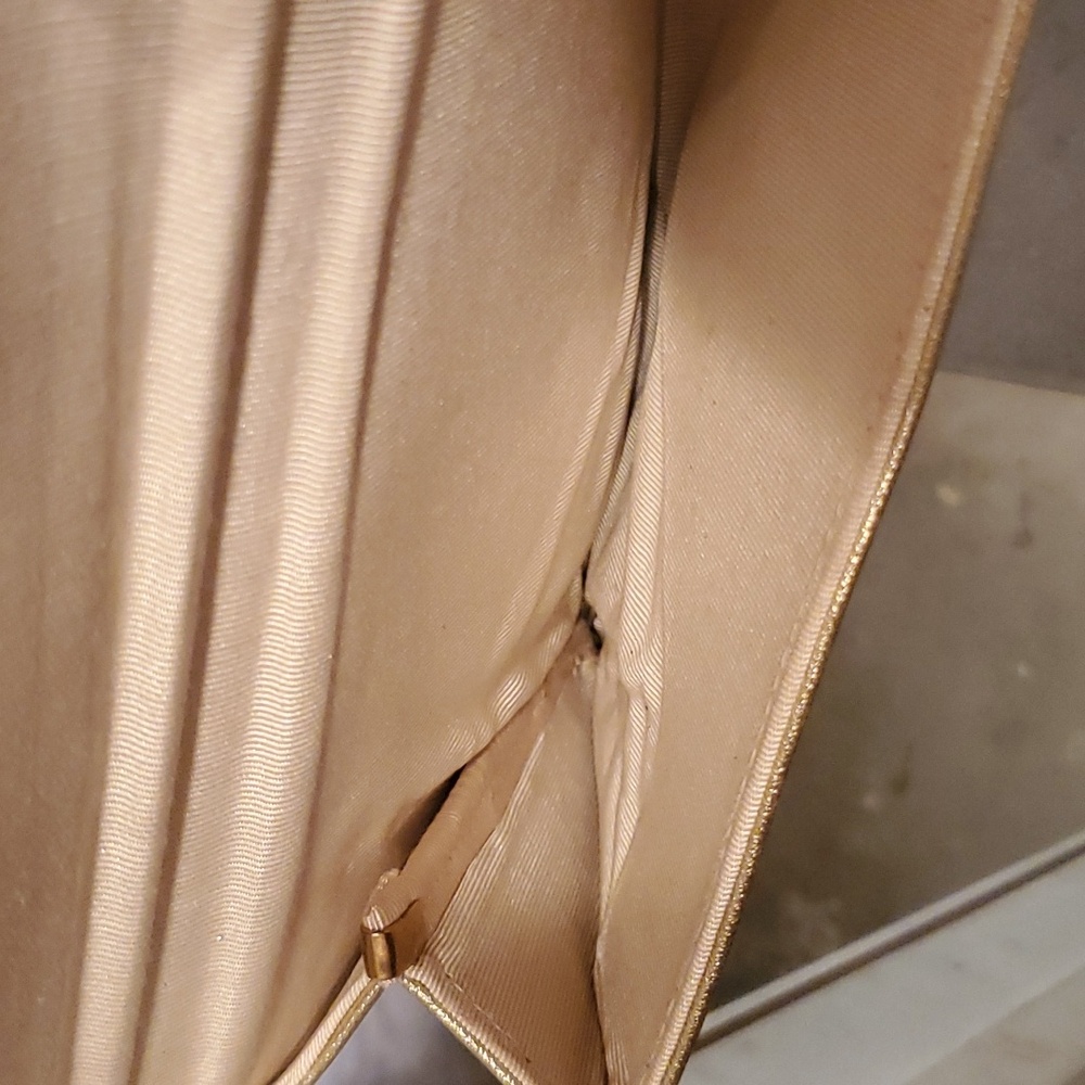 Gold Purses - Picture 7 of 7